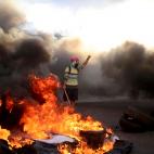 5c8a45812500000704c8d264