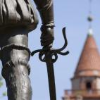 Los colonizadores españoles pusieron los pies por primera vez en Estados Unidos en el siglo XVI y fundaron una colonia en San Agustín, Florida, en 1565, mucho antes de que los ingleses se establecieran en Jamestown. En cualquier caso, todas la...