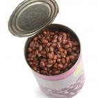 Los frijoles sencillos, sin ningún elemento ácido añadido -como tomate- conservarán su sabor por tres o cinco años guardados en una lata sin abrir en la alacena, dice Revell.