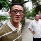 5c8b202c240000f404a42702