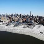 5c8b1ca8230000d504242214