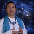 Es conocido por su canal de YouTube, en el que se define como vidente. El maestro Joao es adem&aacute;s peluquero, por lo que, junto a Raquel Mosquera, recoger&aacute; el testigo de Juan Miguel, que particip&oacute; en la pasada edici&oacute;n d...