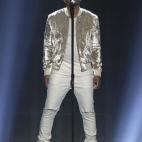 5c8b3b2b230000dd04246b44