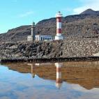 5c8a9a0b240000f404a34b2d