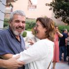 El modista Lorenzo Caprile y Montserrat Dom&iacute;nguez