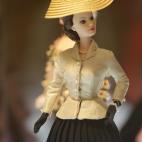 Con el conjunto con el que Christian Dior salt&oacute; a la fama, el Corolle.