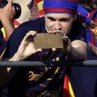 5c8b7c9924000093024d9a5f