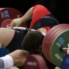 El pesista alemán Matthias Steiner salió lastimado por la propia pesa que intentaba cargar en la categoría 105-kg, del Grupo A, en la competencia de halterofilia varonil el pasado martes 07 de agosto.