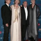 5c8ab5462500000704c97ea1