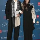 5c8ab549360000c81a6beb02