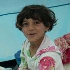 Hala ya sabe cómo es el sonido de las bombas. Lo escuchó en su ciudad natal en Siria, donde vivía hasta hace unos meses con toda su familia. Ahora, tras haber tenido que vivir la terrible experiencia de cruzar el mar en un bote lleno de gente...