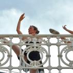 5c8a8831230000dd04233701