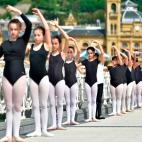 5c8a8835360000a61b6b968a