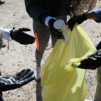 Botellas y botes de pl&aacute;stico son uno de los principales residuos recogidos.