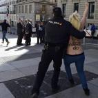 5c8a77f52500000a06812dfa