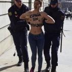 5c8a77f63b000072066c03e6