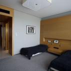 5c8a41642400006b054b9e40