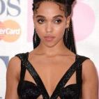 5c8a9def2500000704c9481d