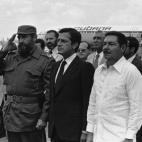 Adolfo Suárez y Fidel Castro, el 9 de septiembre de 1978 en el aeropuerto de La Habana (Cuba)