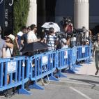 5c8a44ce2400000a05a2db33