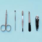 Las c&eacute;lulas muertas de la piel tienden a acumularse en cortau&ntilde;as, limas y otros accesorios que se usan para hacer la manicura y pedicura, lo que hace que el kit de higiene personal sea de todo menos higi&eacute;nico. El truco para ...