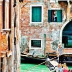 Postres tradicionales, vinos dulces y espumosos, polenta y risottos, la región del Véneto tiene sabores y una gastronomía que tienes que descubrir sin duda. Si además te dejas seducir por la belleza y cultura de su capital, Venecia es sin d...