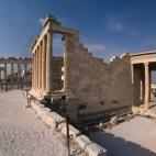 Historia y cultura son sin lugar a dudas dos de los grandes atractivos de la capital helena. Tanto Atenas como las islas están siempre entre los destinos más deseados para visitar. Recorre sus monumentos más emblemáticos y disfruta su caract...