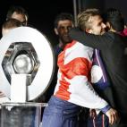 5c8ae827250000e203c9d73d