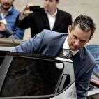El marido de la infanta Cristina, Iñaki Urdangarin, llega a la Audiencia de Palma donde se celebra hoy la vista para decidir sobre la petición de medidas cautelares contra él y su exsocio Diego Torres, después de que hayan sido condenados a ...