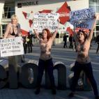 5c8a9e42250000bd05816351