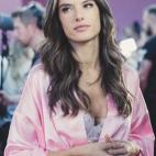 5c8aaadd360000c81a6bd6d8