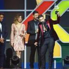 5c8b0f00360000e01c6c5f6e