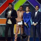 5c8b0f042000009d03700d58