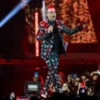 5c8b0f0f240000f404a3ff08