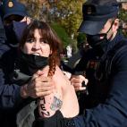 FEMEN irrumpe en un acto franquista en Madrid