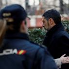 5c8a37dd2500000d04c8c2a5