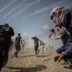 5c8a40312500000d04c8cb5c