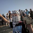 5c8a403120000043046ee916