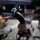 5c8a3cac260000e104fe1655