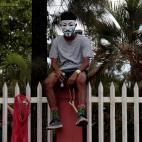 5c8a3cad2400000a05a2d182