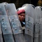 5c8a3cb3250000e203c8c798