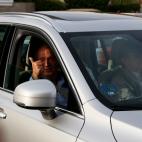 El rey Juan Carlos ha hecho este jueves el gesto de que todo bien al ser preguntado por c&oacute;mo estaba al llega