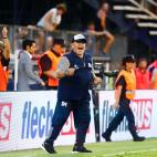 Celebrando un gol del Gimnasia y Esgrima La Plata.