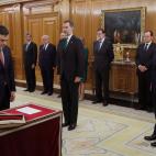 5c8a3b8f360000ba1a6b3591