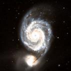 Solamente te harán falta unos prismáticos para poder ver esta galaxia, una de las más brillantes del firmamento. Está a 37 millones de años luz.