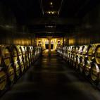 Los amantes del vino se han multiplicado en los últimos tiempos. Si tu padre lleva años cultivando su vena enóloga o si se ha aficionado recientemente, entonces estás de suerte. España es uno de los países europeos con mayor tradición vin...