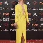 Vestida de Uel Camilo