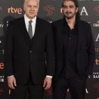 5c8a4fcb360000ba1a6b512e