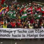 5c8aa12c20000043046f6c8a