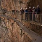 5c8aa118240000f404a35b2a